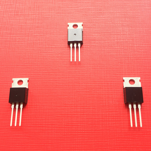 利用指針式萬用表檢測MOS管好壞，<span></span>損壞要這樣更換